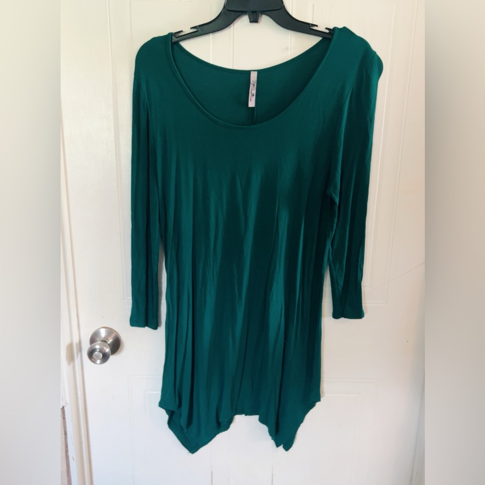 Dark green tunic top